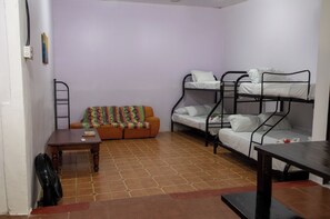 1 多间卧室、WiFi、床单