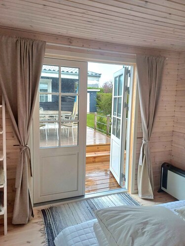 Lovely cottage close to the water