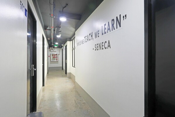 Interior - Trendy Mixed Dorm Stay for Makati Nights (Makati City)