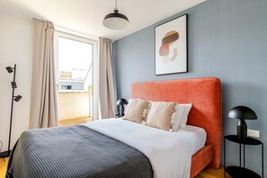 2 habitaciones, tabla de planchar con plancha, wifi y ropa de cama 