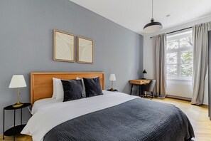 2 habitaciones, tabla de planchar con plancha, wifi y ropa de cama 