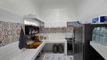 Microwave, oven