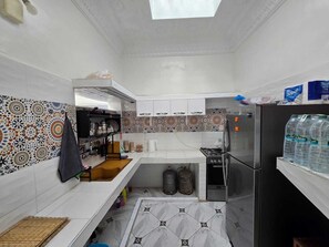 Microwave, oven