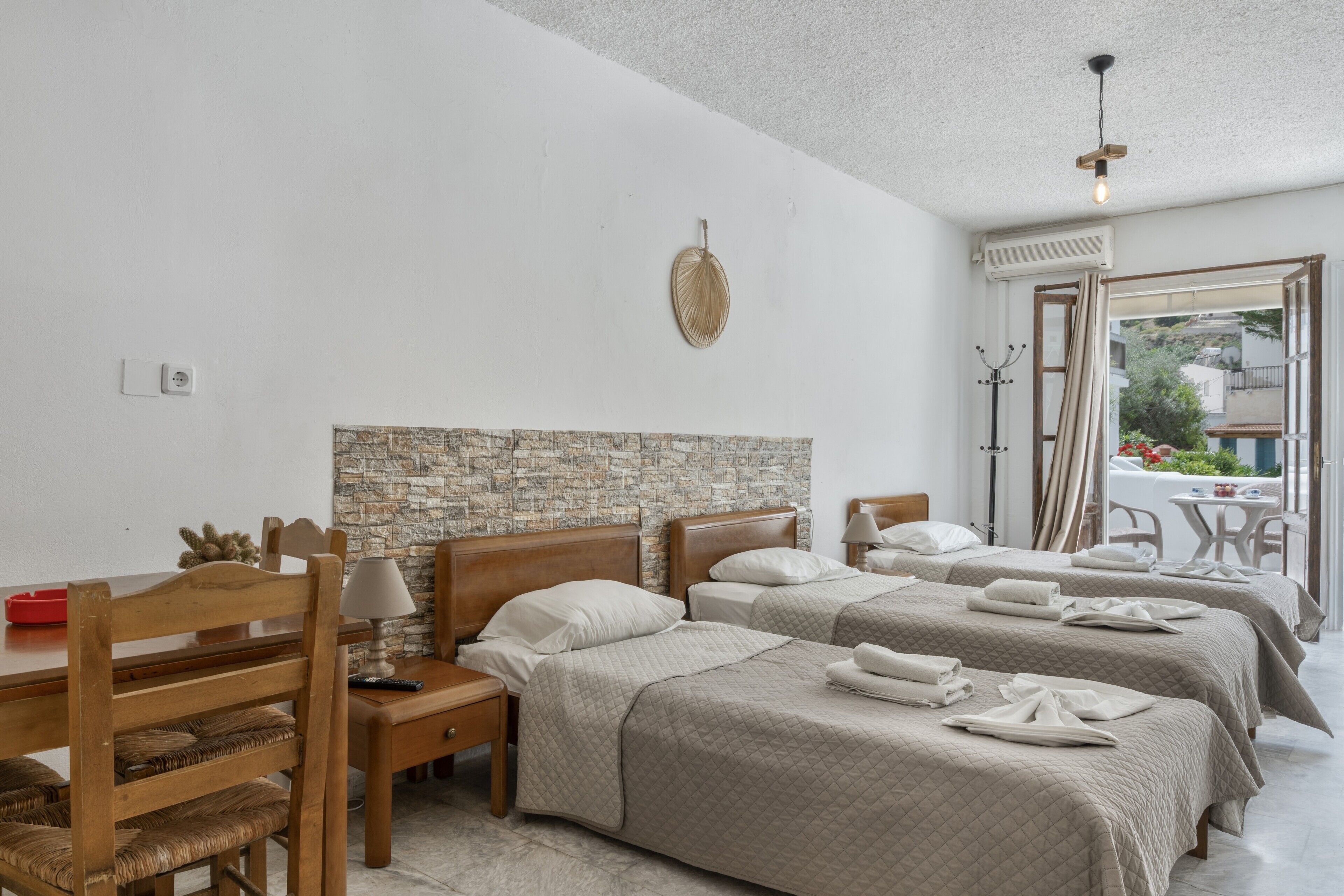 1 chambre, Wi-Fi gratuit, draps fournis