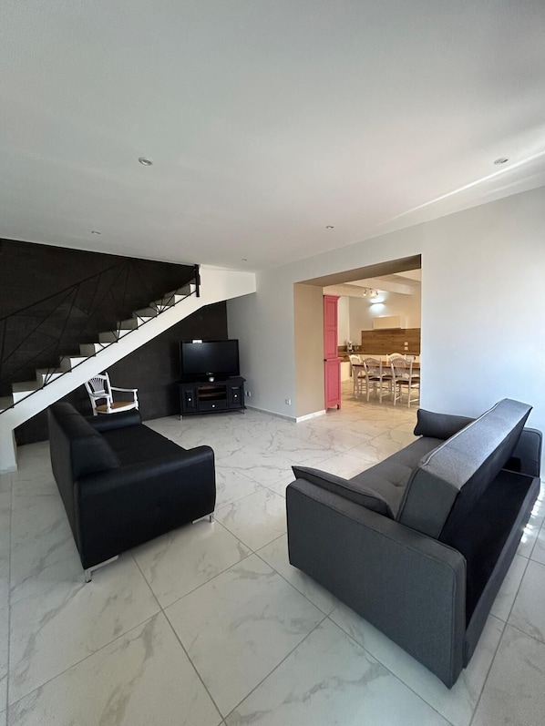 Living area - Lina's houses (Les Mées)