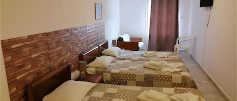 1 chambre, Wi-Fi gratuit, draps fournis