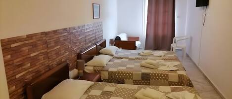 1 bedroom, free WiFi, bed sheets