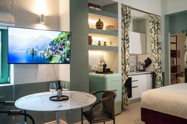 1 bedroom, WiFi, bed sheets - The Green (Firenze)