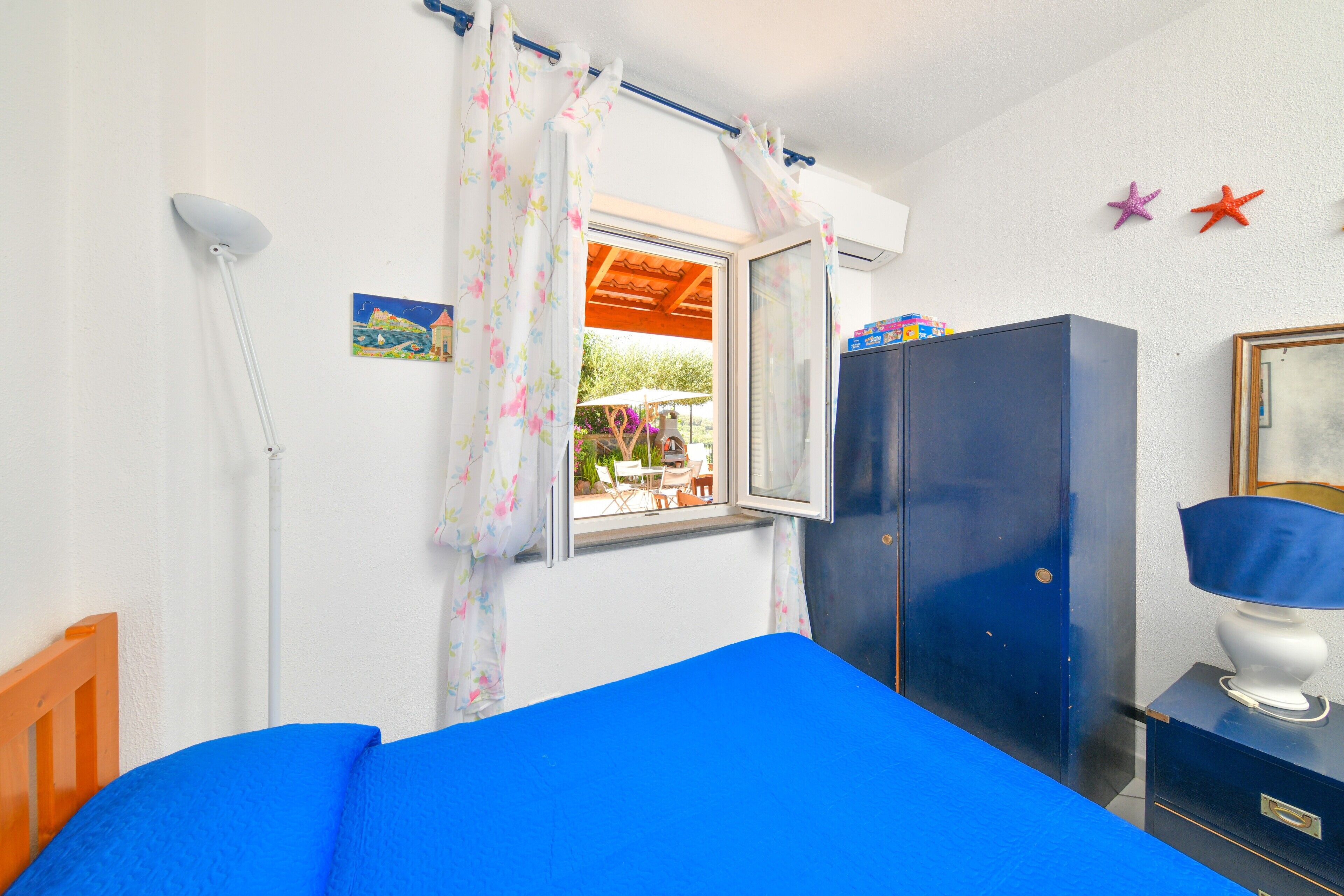 3 chambres, fer et planche à repasser, Wi-Fi gratuit, draps fournis