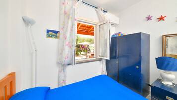 3 chambres, fer et planche à repasser, Wi-Fi gratuit, draps fournis