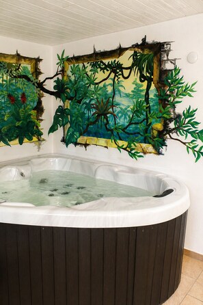 Jetted tub - WoodMood (Leuk)