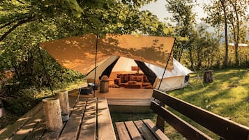 Tienda exclusiva, 1 cama de matrimonio, vistas al jardín | Fachada del alojamiento