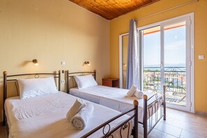 1 bedroom, free WiFi, bed sheets - Studio 'Gavriil G4' with Sea View, Wi-Fi and Air Conditioning (Corfu)