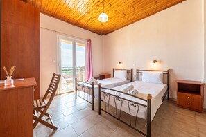 1 bedroom, free WiFi, bed sheets - Studio 'Gavriil G5' with Sea View, Wi-Fi and Air Conditioning (Corfu)