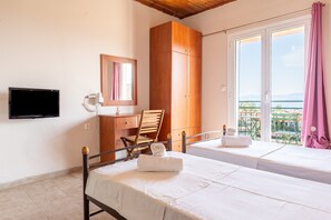 1 bedroom, free WiFi, bed sheets - Studio 'Gavriil G5' with Sea View, Wi-Fi, and Air Conditioning (Corfu)