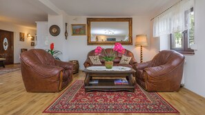 Willa (34) | Living area