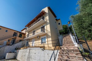 Exterior - Apartment 'Gavriil G2' with Sea View, Wi-Fi, and Air Conditioning (Corfu)