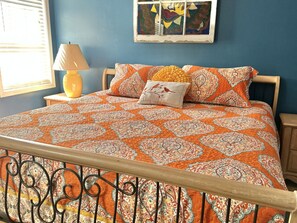 3 bedrooms, desk, free WiFi, bed sheets