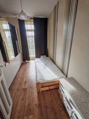 Apartment, 2 Bedrooms, Smoking, Balcony | 2 bedrooms