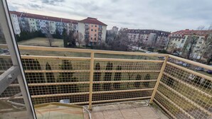 Apartment, 2 Bedrooms, Smoking, Balcony | Balkoni