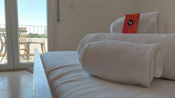 3 chambres, lit parapluie, Wi-Fi gratuit, draps fournis