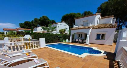 Casa Sol with private pool and free wlan