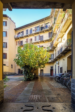 Apartment, Blick auf den Innenhof | Terrasse/Patio
