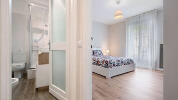 Doccia, asciugacapelli, asciugamani