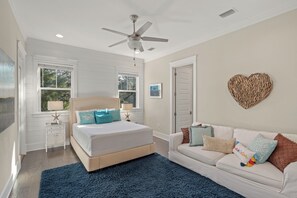 4 slaapkamers, een strijkplank/strijkijzer, reisbedje, gratis wifi