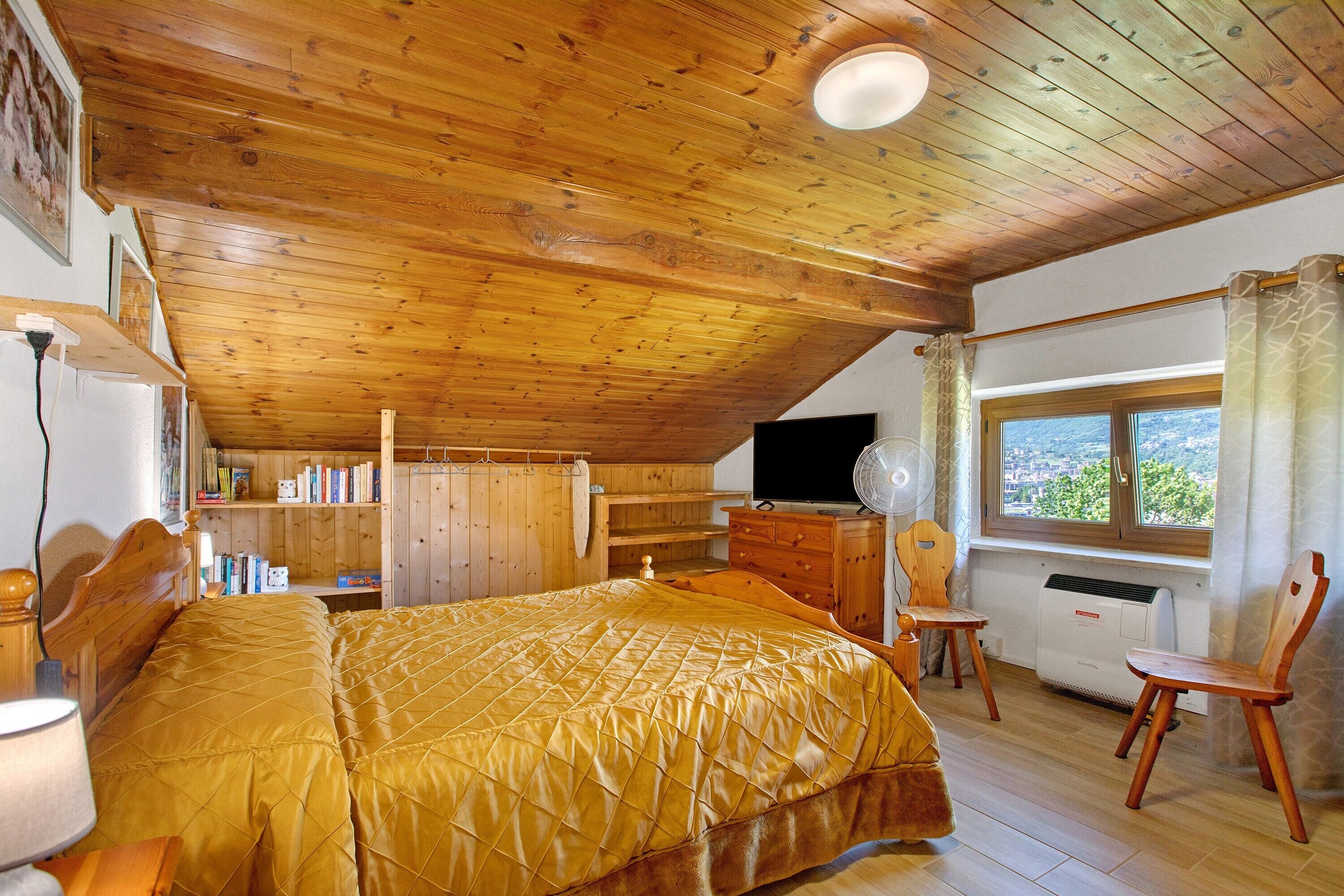 1 chambre, fer et planche à repasser, Wi-Fi gratuit, draps fournis