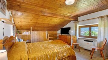 1 chambre, fer et planche Ă repasser, Wi-Fi gratuit, draps fournis