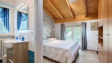 3 sovrum, strykjÀrn/strykbrÀda, gratis wi-fi och sÀngklÀder