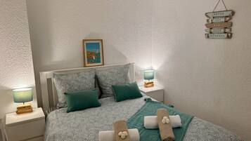 1 bedroom, free WiFi, bed sheets