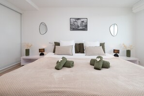 4 bedrooms, free WiFi, bed sheets