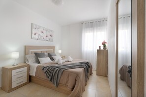 1 bedroom, free WiFi, bed sheets