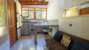 Interior - Cozy 1-bedroom apartment with WiFi, AC and Pool in Playa Chiquita (Limón)