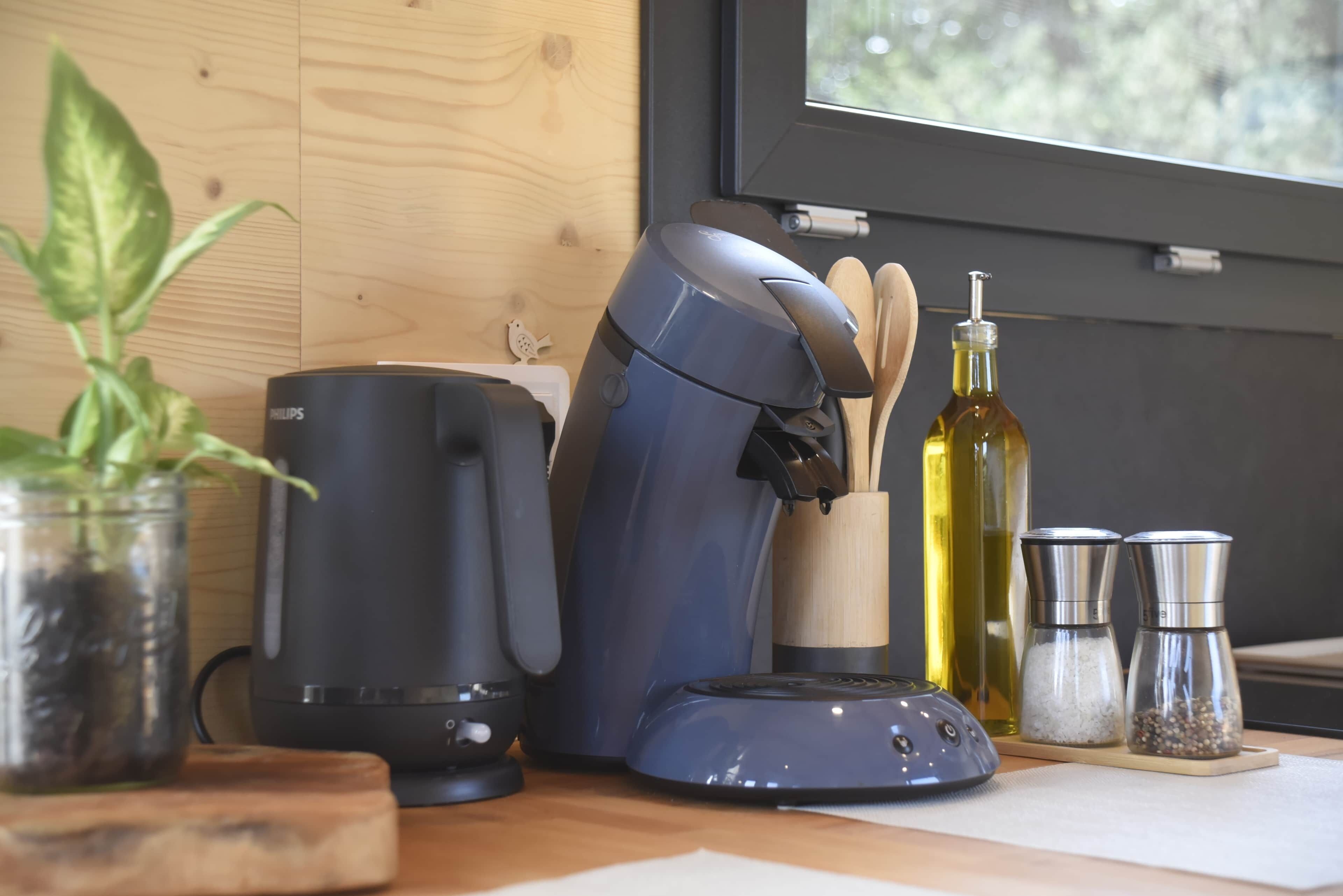 Kaffee und/oder Kaffeemaschine