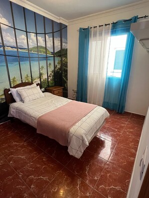 3 quartos, ferros/tábuas de passar roupa, Wi-Fi de cortesia