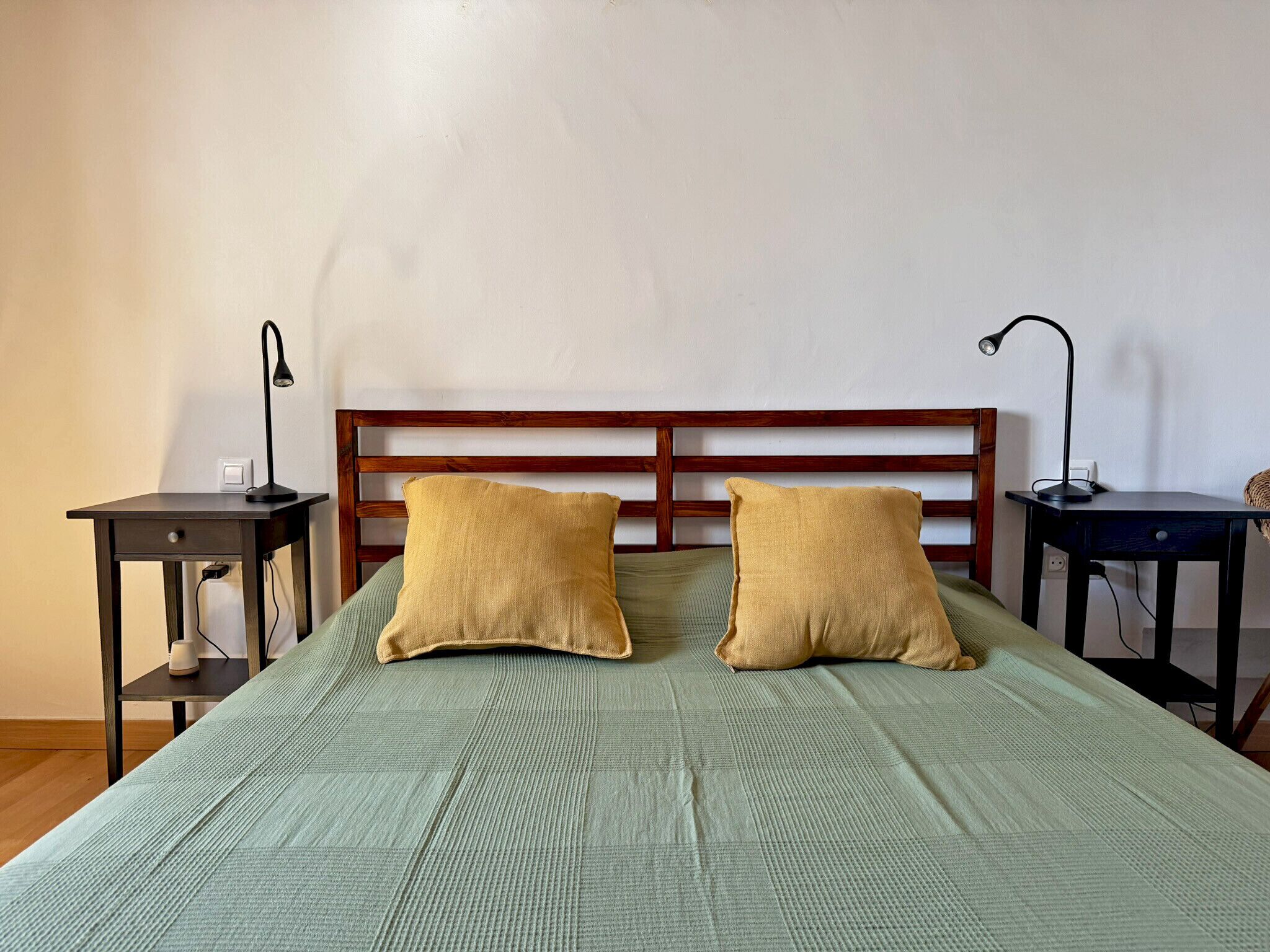 4 dormitorios, tabla de planchar con plancha, wifi gratis y ropa de cama