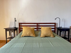 4 Schlafzimmer, Bügeleisen/Bügelbrett, kostenloses WLAN, Bettwäsche