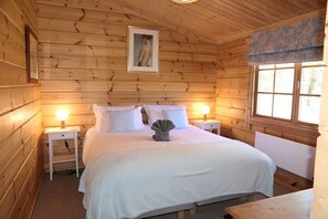 2 slaapkamers, een strijkplank/strijkijzer, wifi, beddengoed