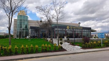 Fachada de la propiedad