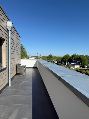 Terrace/patio - Brand new penthouse vacation apartment "Tom" in Tossens (Butjadingen)
