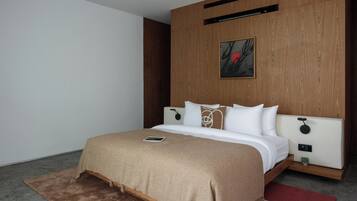 Villa, 2 Bedrooms, Private Pool, Garden View | Desk, laptop workspace, iron/ironing board, free WiFi