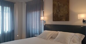 Double Room | In-room safe, desk, laptop workspace, free WiFi - Posada San Ginés (Toledo)