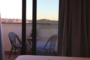 Deluxe Double Room, Balcony, City View | In-room safe, desk, laptop workspace, free WiFi - Posada San Ginés (Toledo)