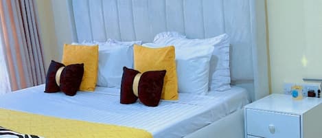 2 chambres, fer et planche Ă repasser, Wi-Fi, draps fournis