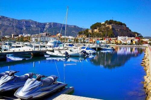 Private Pool, Garden, Barbecue and Beach Nearby