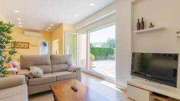 Rumah, 5 kamar tidur, akses difabel, Boleh Merokok | Ruang keluarga