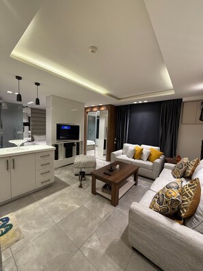 Living room - Charming Amman Apartment With Modern Amenities (Amman)
